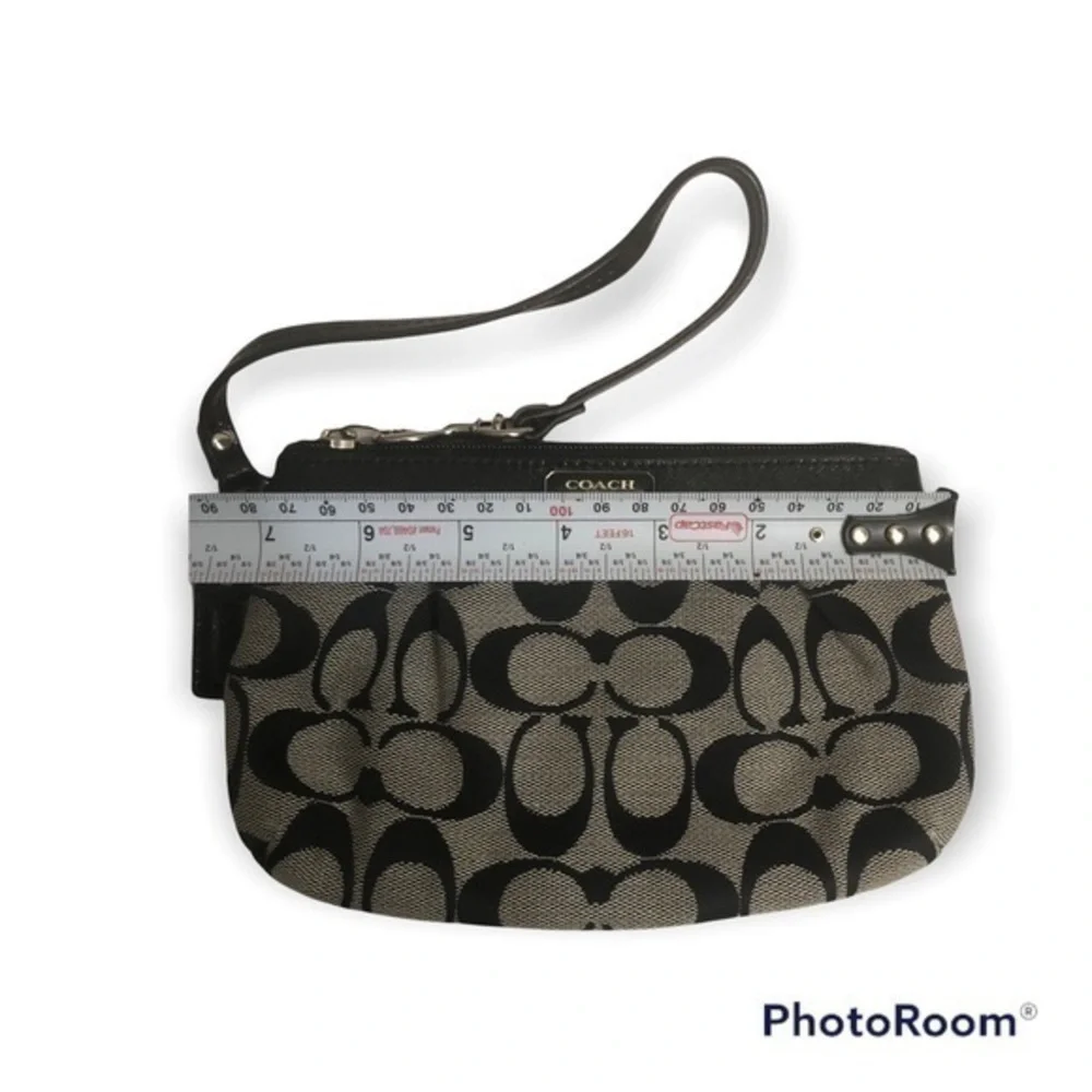 Coach signature c black gray wristlet bag